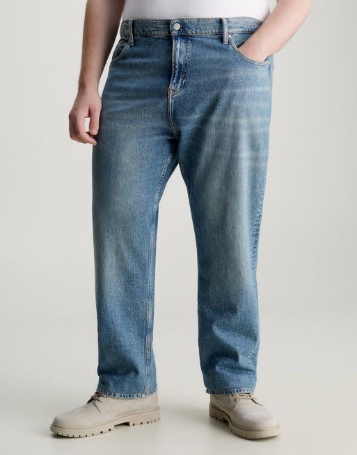 Calvin Klein Plus – Tapered Jeans aus Denim