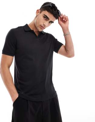 Jack & Jones - Polo nera a coste con colletto aperto