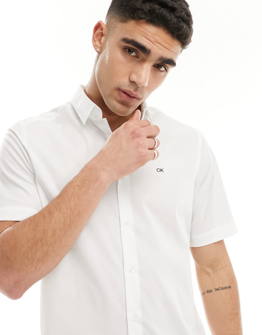 Calvin Klein poplin stretch short sleeve regular shirt in white