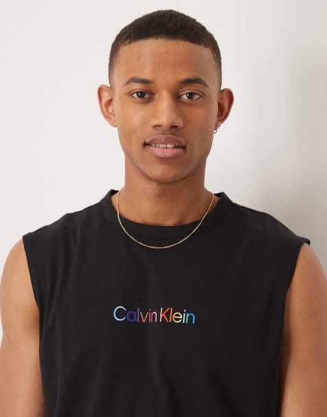 Calvin Klein – Pride – Czarny top bez rękawów o kroju podkreślającym sylwetkę - view 1