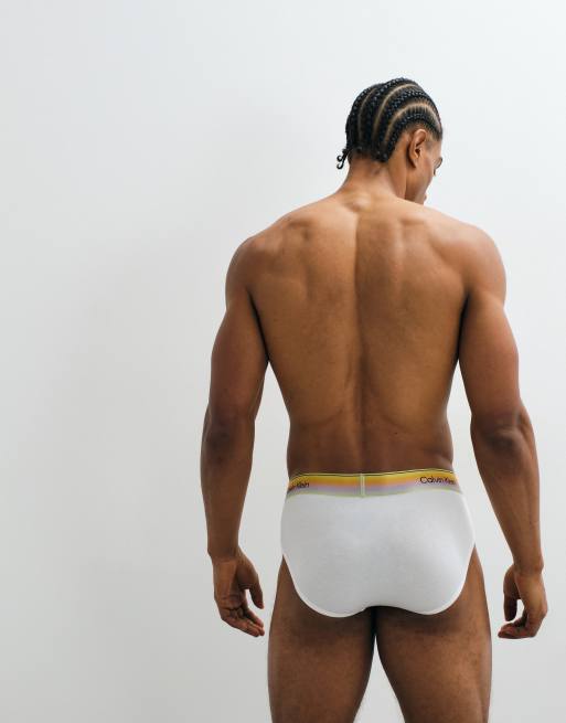 Calvin Klein - Pride - Hvide boksershorts i bomuld med regnbuefarvet logo-taljebånd, 3 af 4