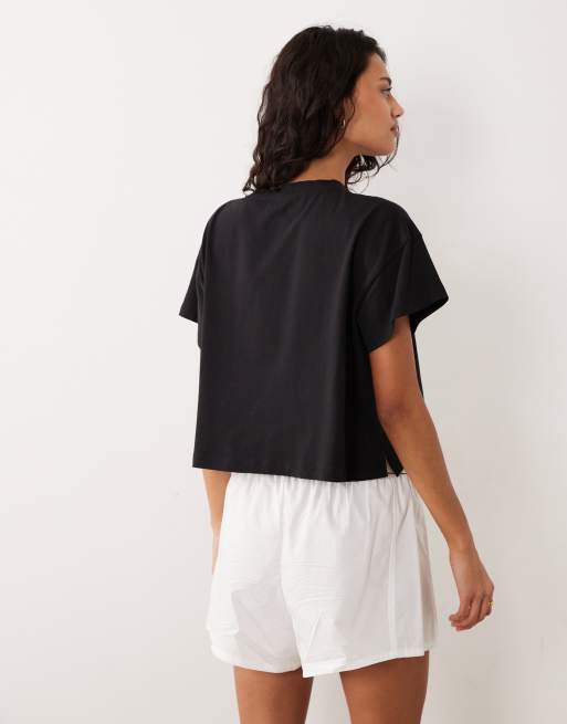 Calvin Klein – Pride – Svart, kort t-shirt med boxig passform, 4 av 4