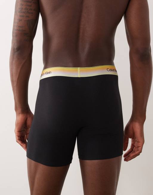 Calvin Klein – Pride – Svarta boxershorts i bomull med regnbågsfärgade midjeband, 3 av 3