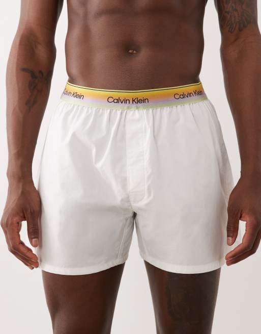 Calvin Klein – Pride – Vita boxershorts i bomull med regnbågsfärgade midjeband, 4 av 5