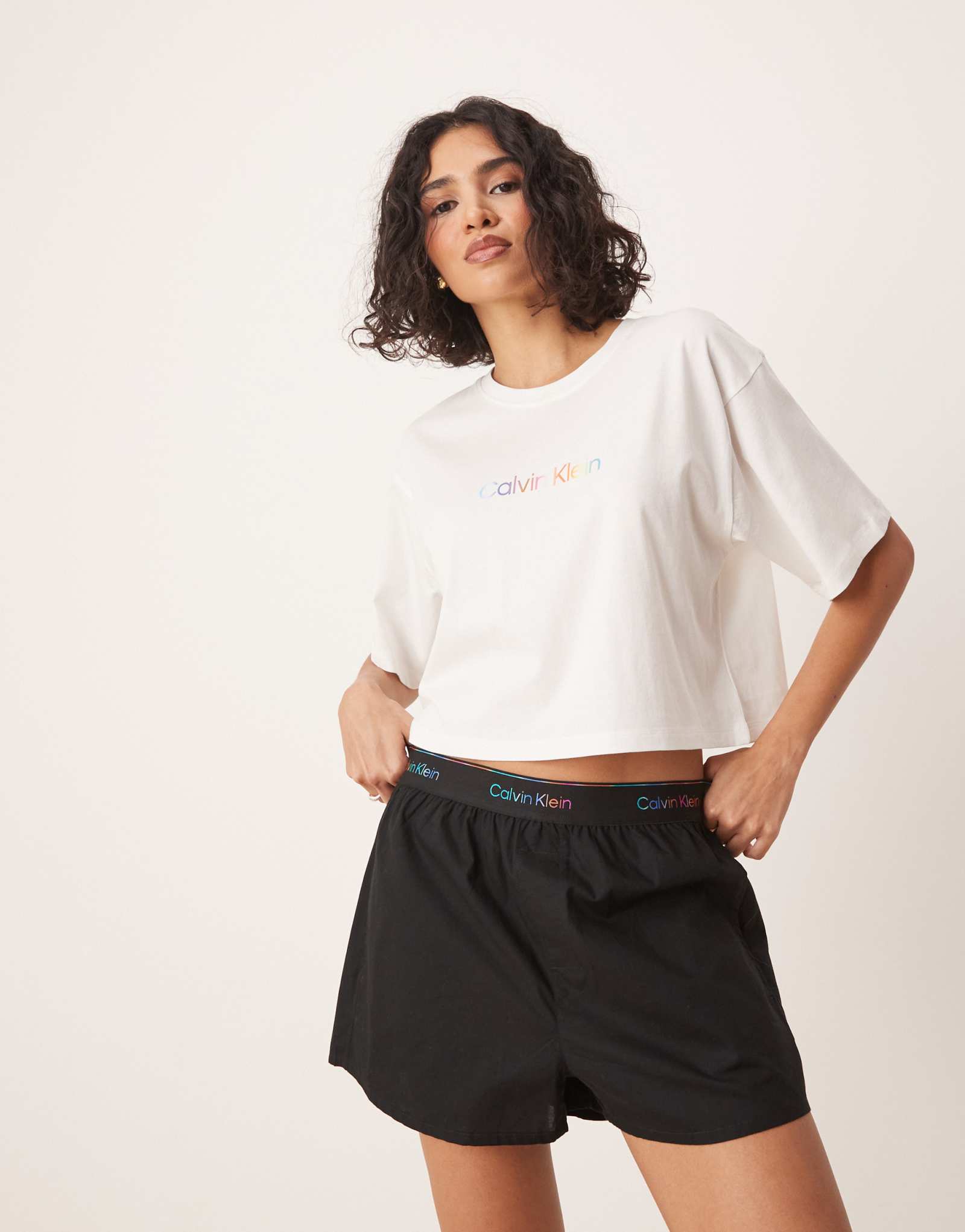 Пижамные шорты-боксеры Calvin Klein Pride из ткани черного цвета