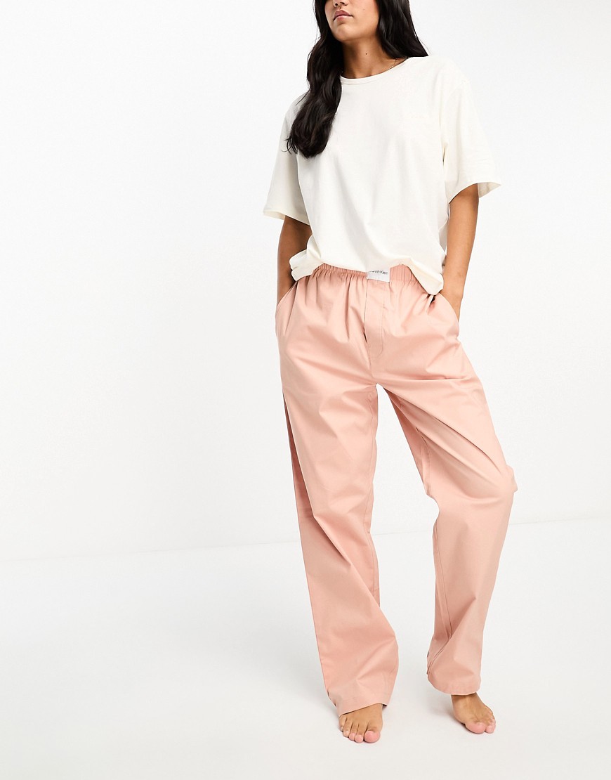 Calvin Klein pyjama set in a bag sleep set in baby pink-Multi