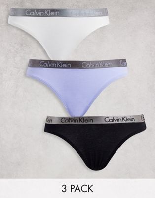 Calvin Klein - Radiant - Lot de 3 culottes en coton avec taille à logo métallisé - Noir, blanc et bleu | ASOS