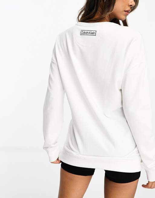 White calvin best sale klein sweatshirt womens