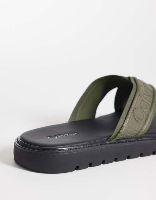 Calvin Klein – Sandalen in Khaki mit überkreuzten Riemen, 4 von 4