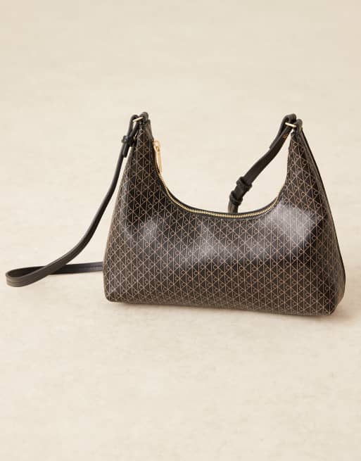 Calvin Klein – Schultertasche in Schwarz mit Logo-Emblem, 4 von 4