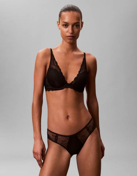 Calvin Klein Sensual Stretch lightly lined plunge lace bra in black - view 1