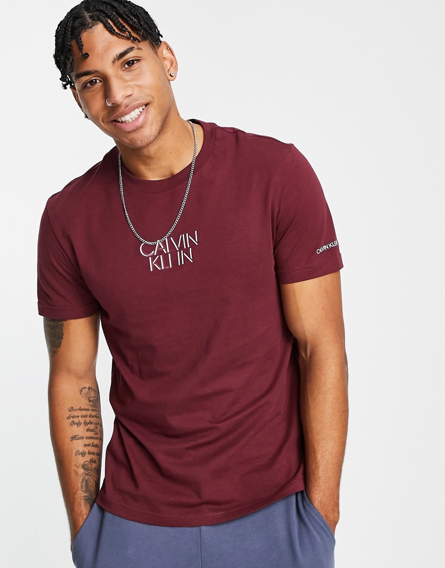 Calvin Klein shadow centre logo t-shirt in tawny port-Red
