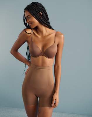 CALVIN KLEIN SHAPEWEAR EXTRA FIRM SECURE SCULPT SHORTS 