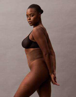 CALVIN KLEIN SHAPEWEAR EXTRA FIRM SECURE SCULPT THONG 