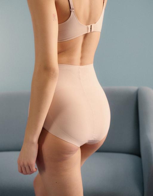 Calvin Klein Shapewear sculpted stay put mesh brief in beige, 3 of 4