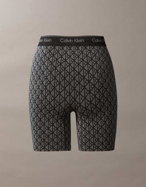 Calvin Klein - Shapewear - Short mi-long imprimé sur l'ensemble, 2 de 3