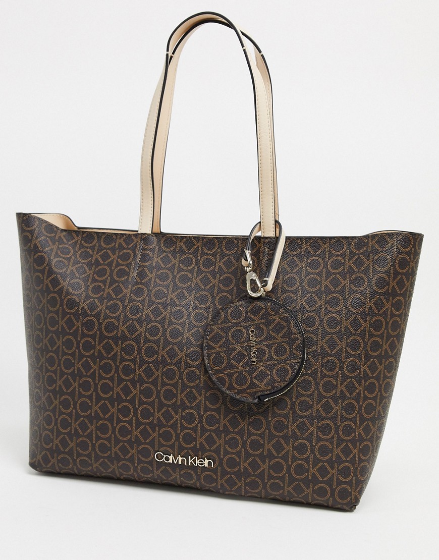 Calvin Klein – Shopper-Tasche mit Monogramm-Design in Braun