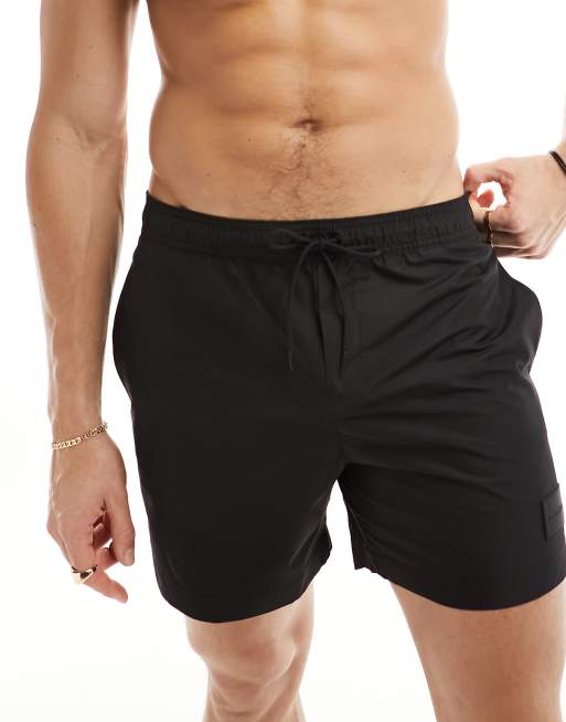 Calvin Klein - Short de bain medium avec cordon de serrage - Noir steel