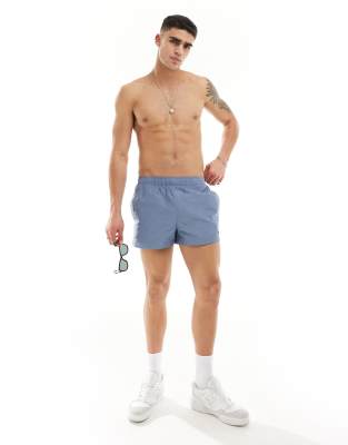 Thumbnail 2 of 5