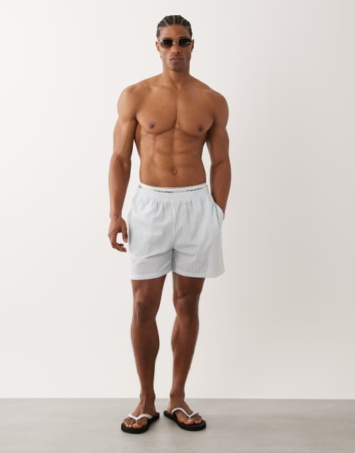 Calvin Klein - Short en crépon à rayures - Bleu, 2 de 5