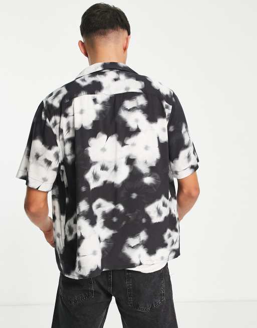 Calvin Klein short sleeve floral print shirt relaxed fit in black, 2 of 4