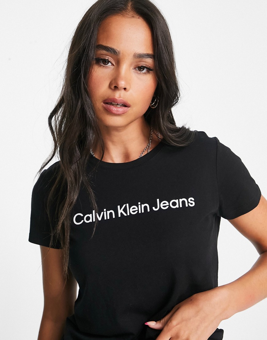 Calvin Klein short sleeve iconic t-shirt with logo in black