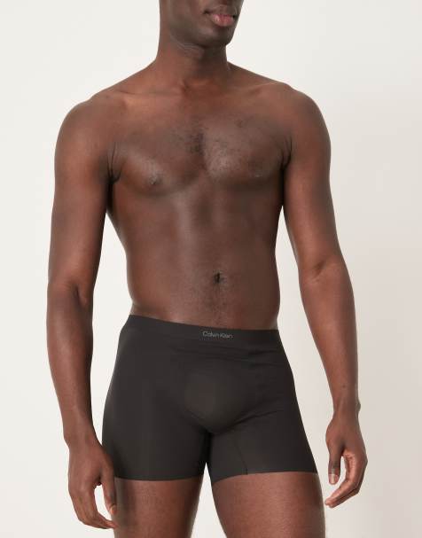 Calvin Klein – Sich nicht abzeichnende, nahtlose Boxershorts in Schwarz - view 1