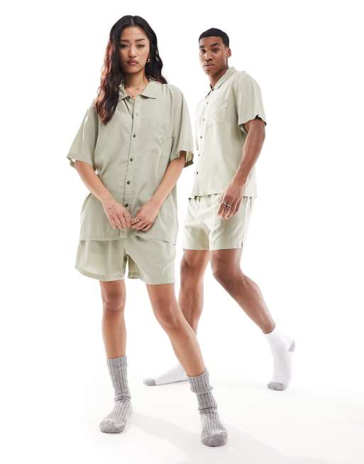 Calvin Klein - Slaapset van geweven stof met T-shirt en shorts in beige grijs
