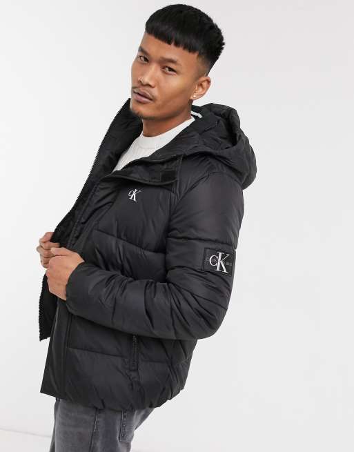 Calvin klein small logo 2025 hooded puffer jacket in black