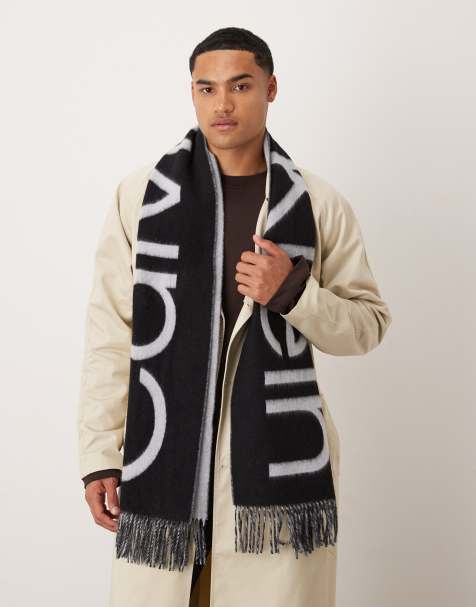 Calvin Klein - Sort tørklæde med stort logo i børstet uld - view 1