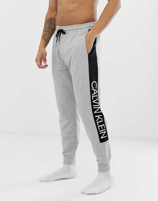 Calvin klein on sale statement joggers