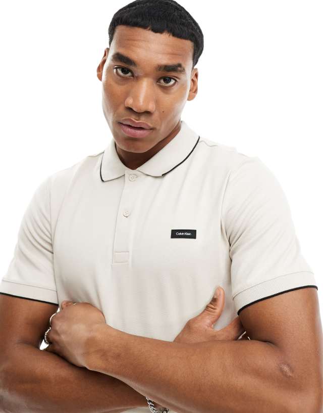 Calvin Klein - stretch pique tipped polo in beige