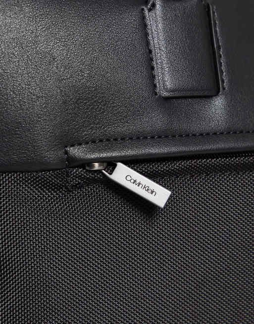 Calvin Klein – Svart datorväska i läderimitation med logga, 4 av 4