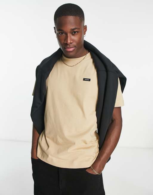 Calvin Klein - T-shirt color cuoio con logo piccolo