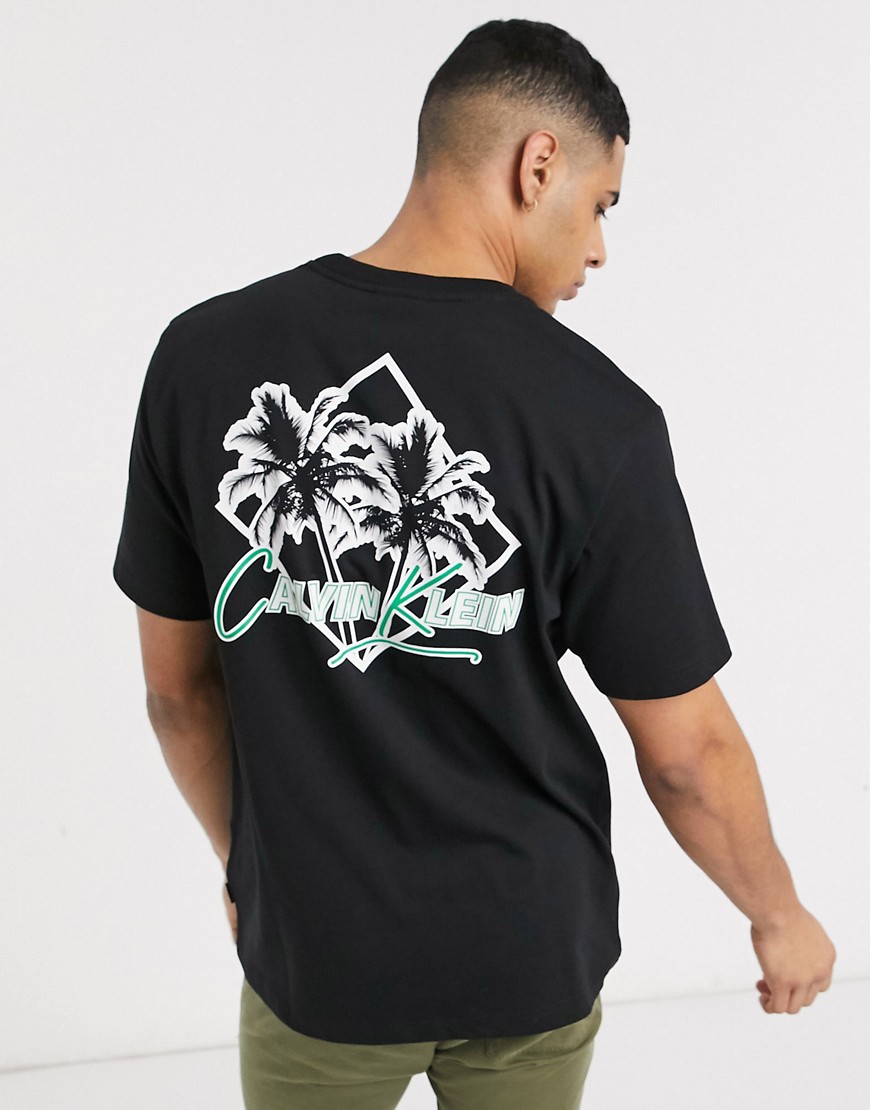 Calvin Klein - T-shirt con stampa di palme sul retro nera-Nero