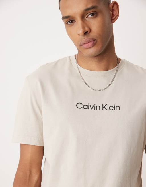 Calvin Klein T Shirt in Neutral mit Logo