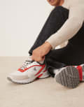 [Calvin Klein Jeans] Calvin Klein Tokyo runner trainers in white and red 41 RED