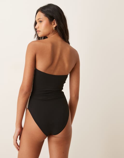 Calvin Klein – Trägerloser Badeanzug in Schwarz mit Logo, 3 von 4