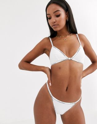 Calvin Klein - Triangelbeha met beugels in wit