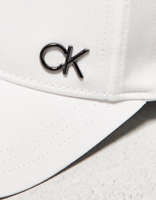 Calvin Klein Unisex bombed metal logo cap in white | ASOS