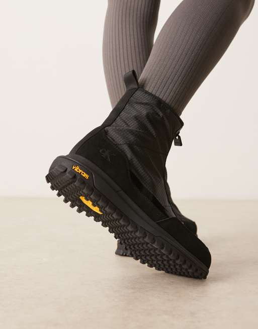Calvin Klein – Vibram – Svarta stövlar i nylon med dragkedja, 4 av 4