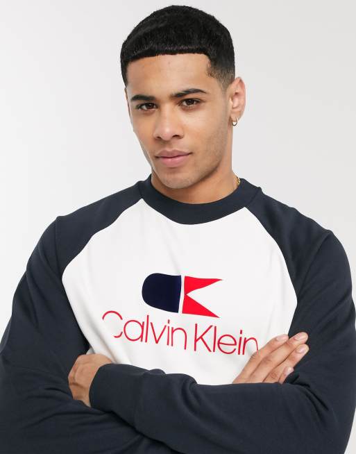 Calvin klein 2024 vintage logo sweatshirt