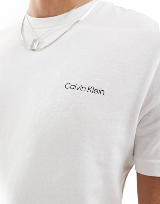 Calvin Klein – Vit t-shirt med vinklad logga baktill, 3 av 4
