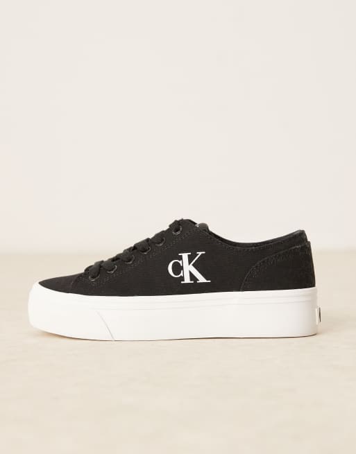 Calvin Klein vulc flatform canvas sneakers in black, 2 of 5