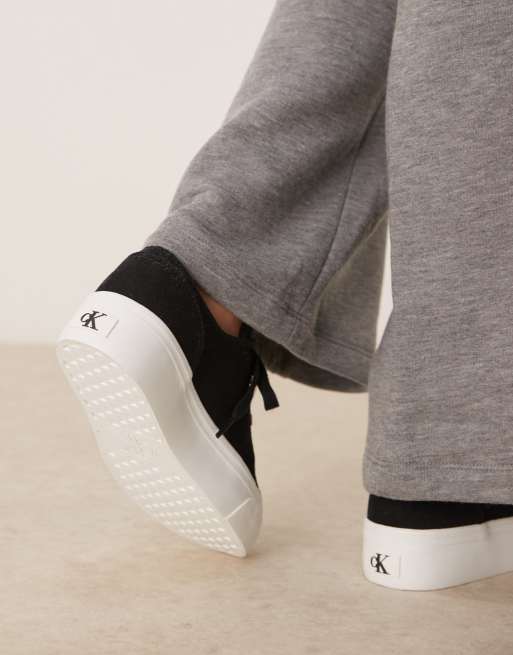 Calvin Klein vulc flatform canvas sneakers in black, 5 of 5