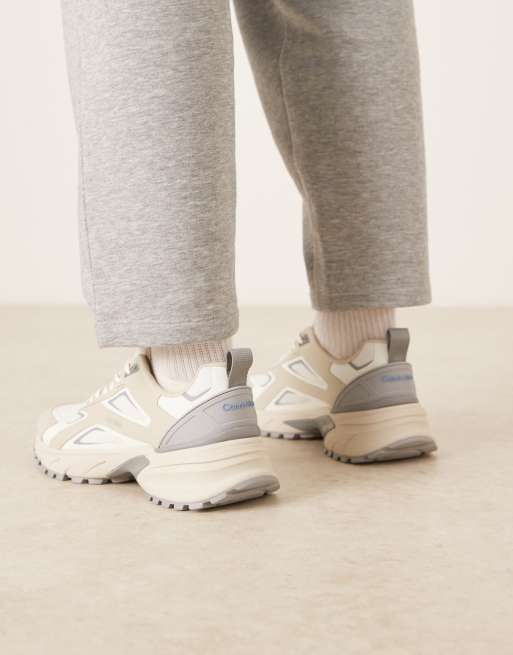 Calvin Klein – Wander-Sneaker in Wollweiß, 3 von 5