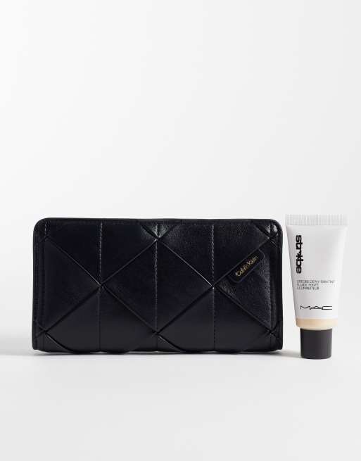 Calvin Klein woven passport holder in black, 3 of 4