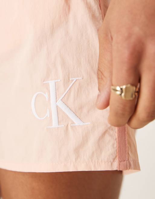Calvin Klein - Zwemshort met trekkoord en logo in perzikroze, 2 van 4
