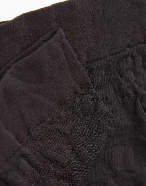 Calzedonia 30 denier in black animal print, 3 of 4