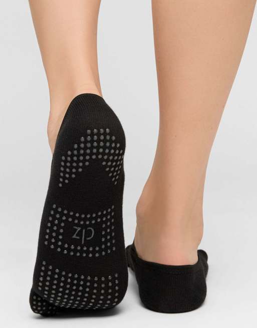 Calzedonia Barefoot non-slip pilates socks in black, 3 of 3